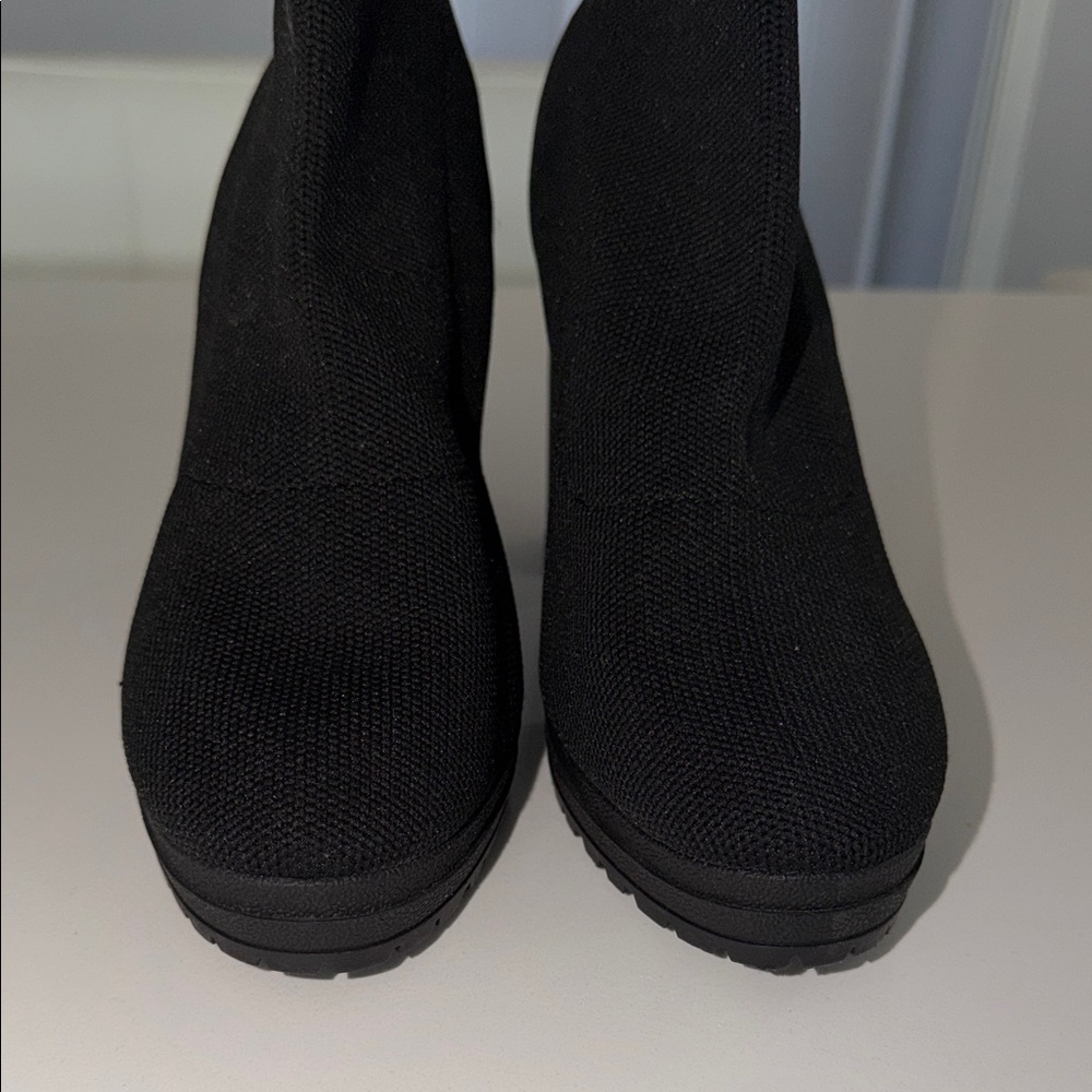 DKNY Black Knit Sock Booties with White Logo Cuff - Picture 5 of 10